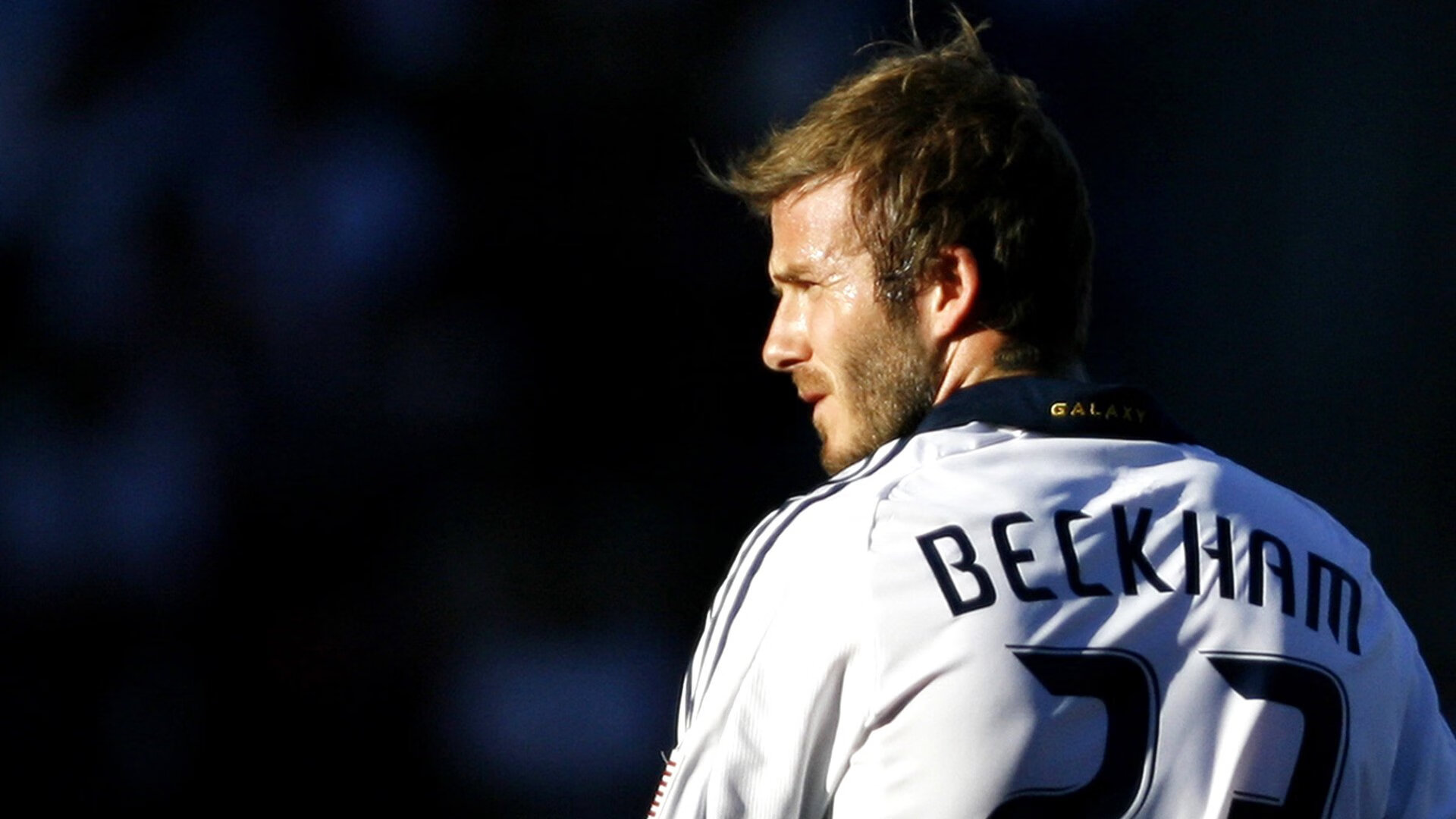 比赛中场：精彩的战术布局与球员表现，比赛中场是什么意思